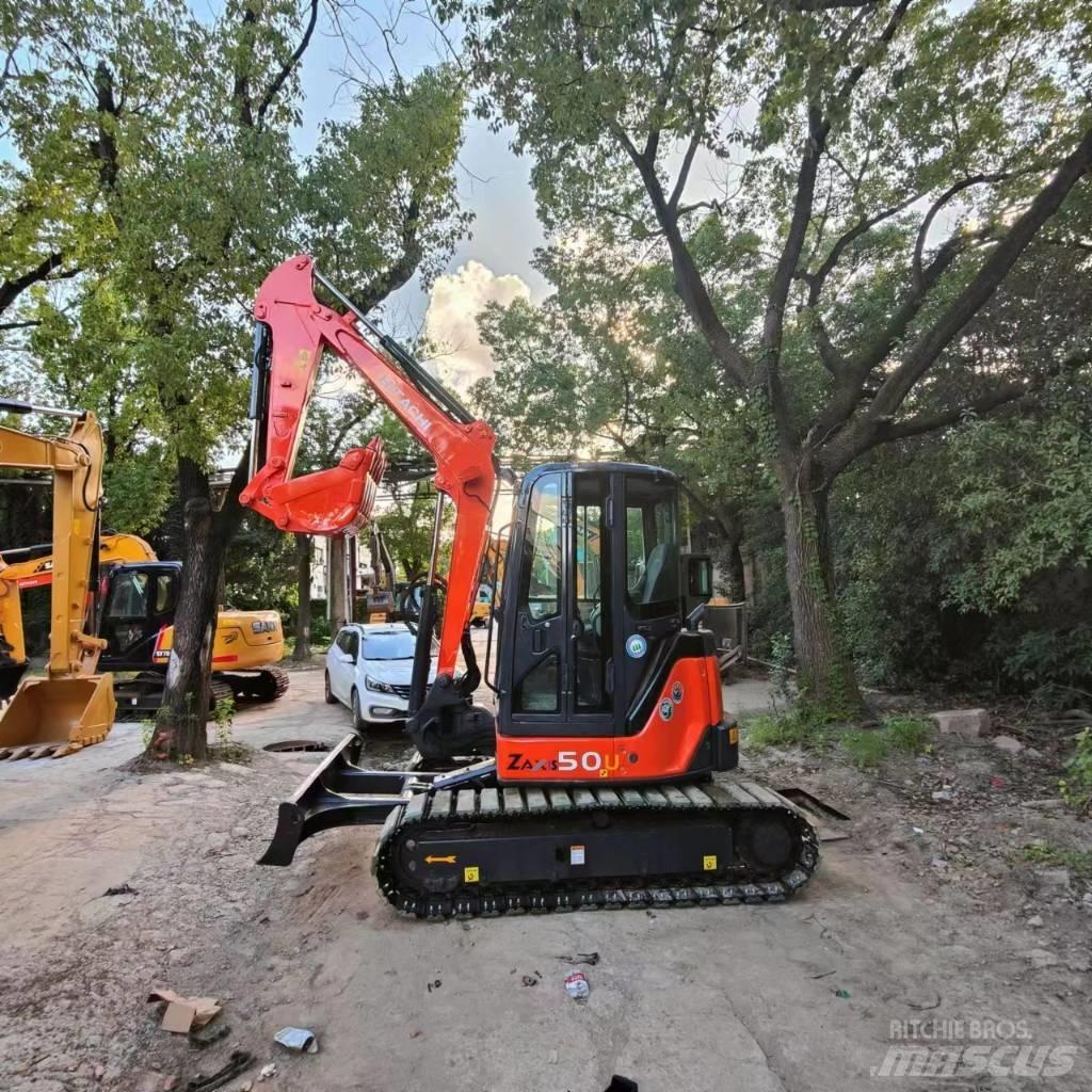 Hitachi ZX 50 U Міні-екскаватори < 7т