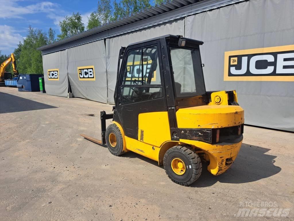 JCB TLT 30D Дизельні навантажувачі