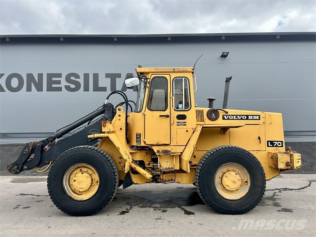 Volvo L 70 Фронтальні навантажувачі
