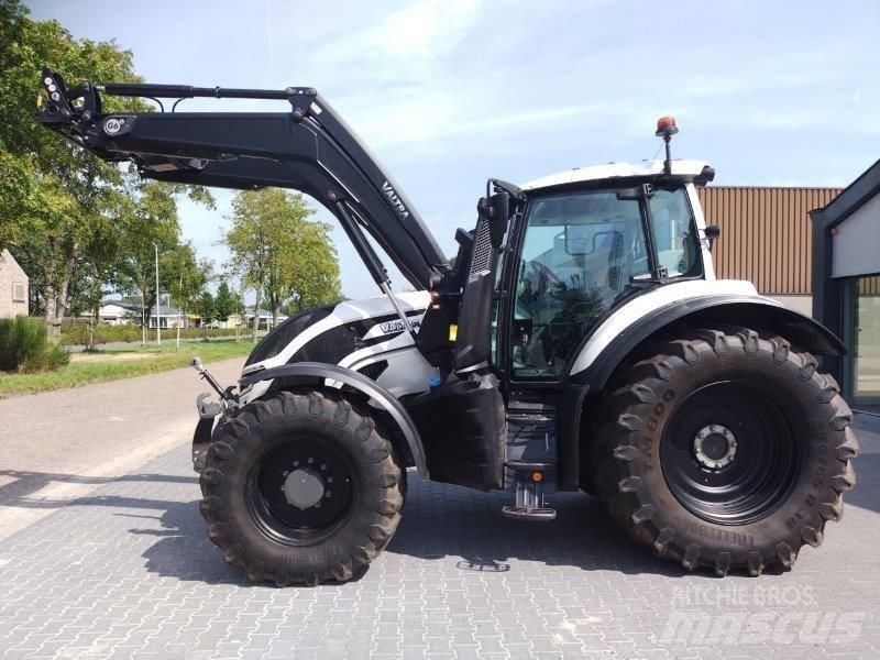 Valtra T 175 A Трактори
