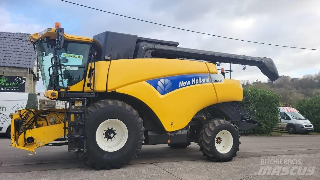 New Holland CR9070 Зернозбиральні комбайни