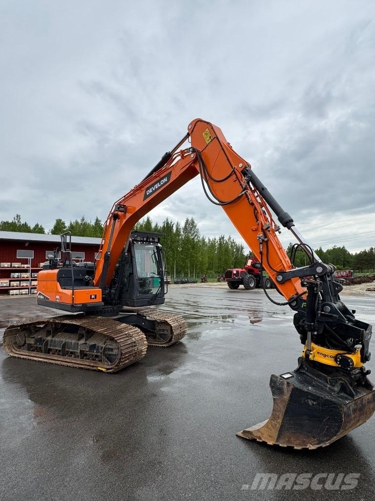 Develon DX 160 LC-7 Гусеничні екскаватори