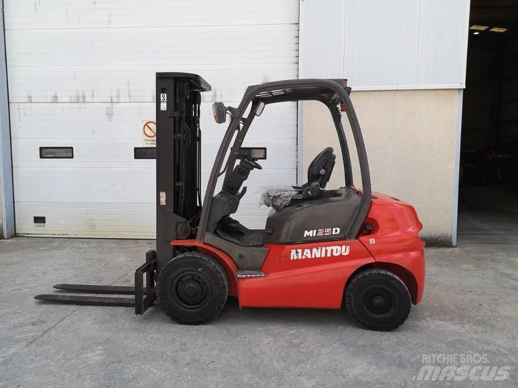 Manitou MI25D Газові навантажувачі