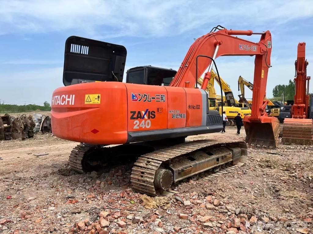 Hitachi ZX 240-3 Гусеничні екскаватори