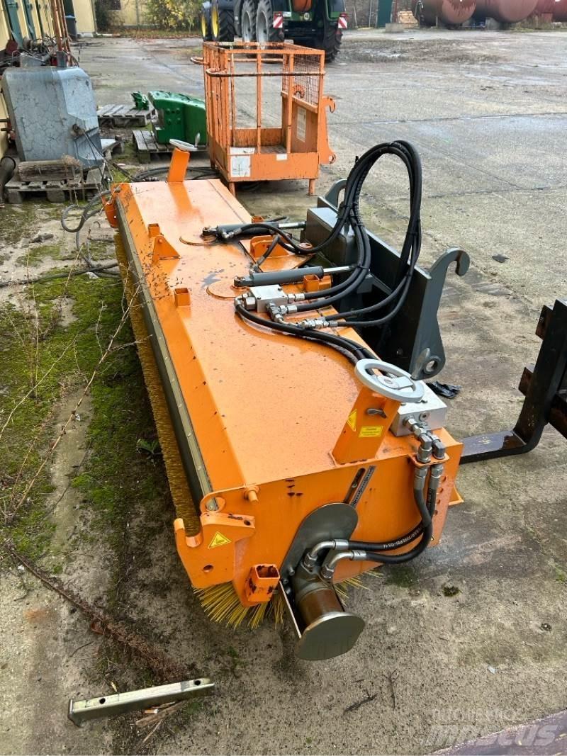 Bema 30 Dual Підмітальні машини