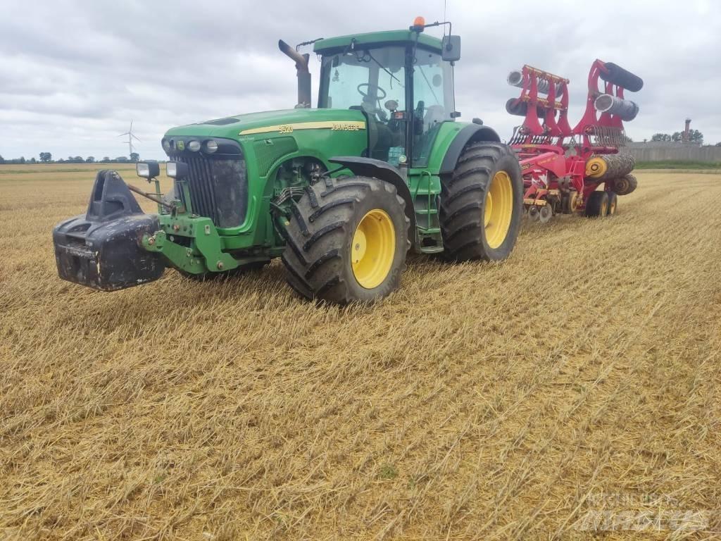 John Deere 8520 Трактори