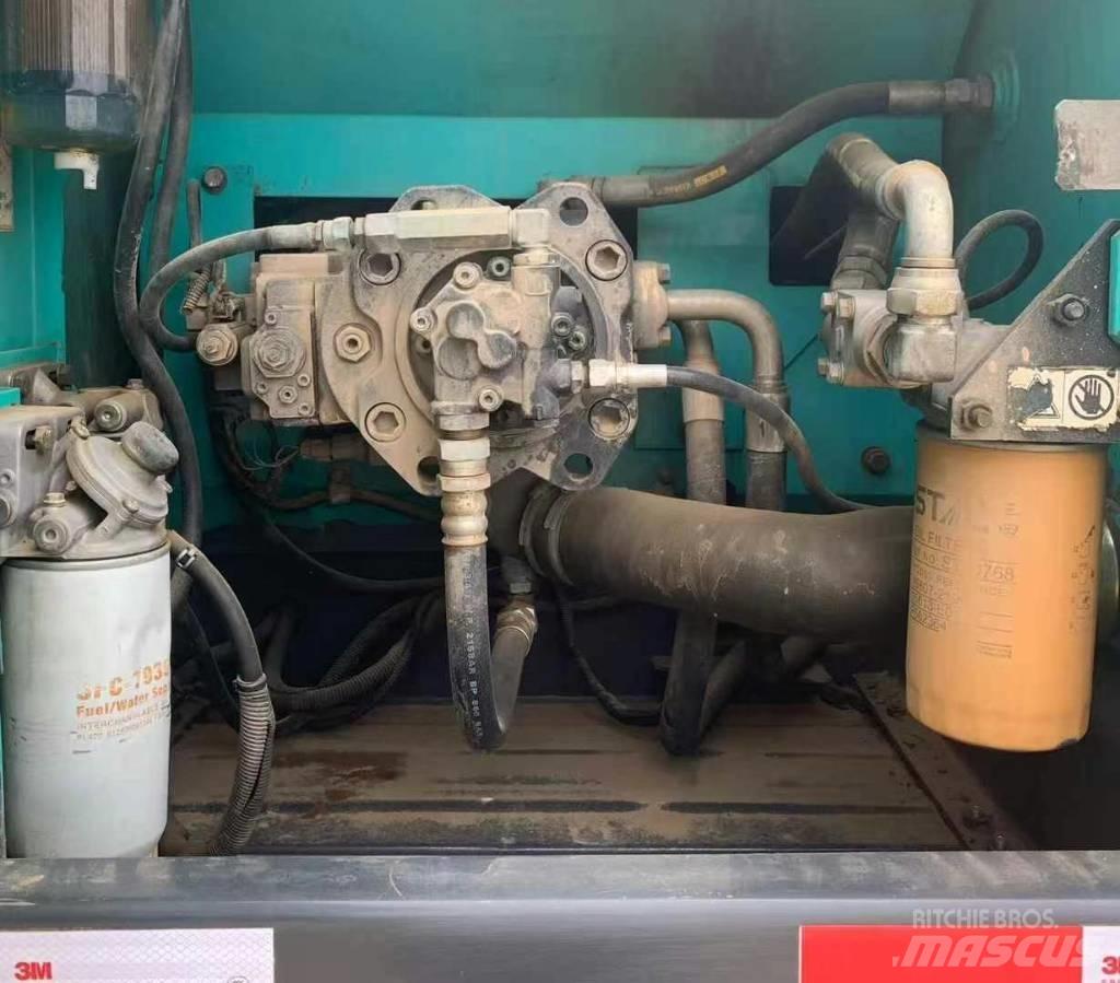 Kobelco SK200 Гусеничні екскаватори