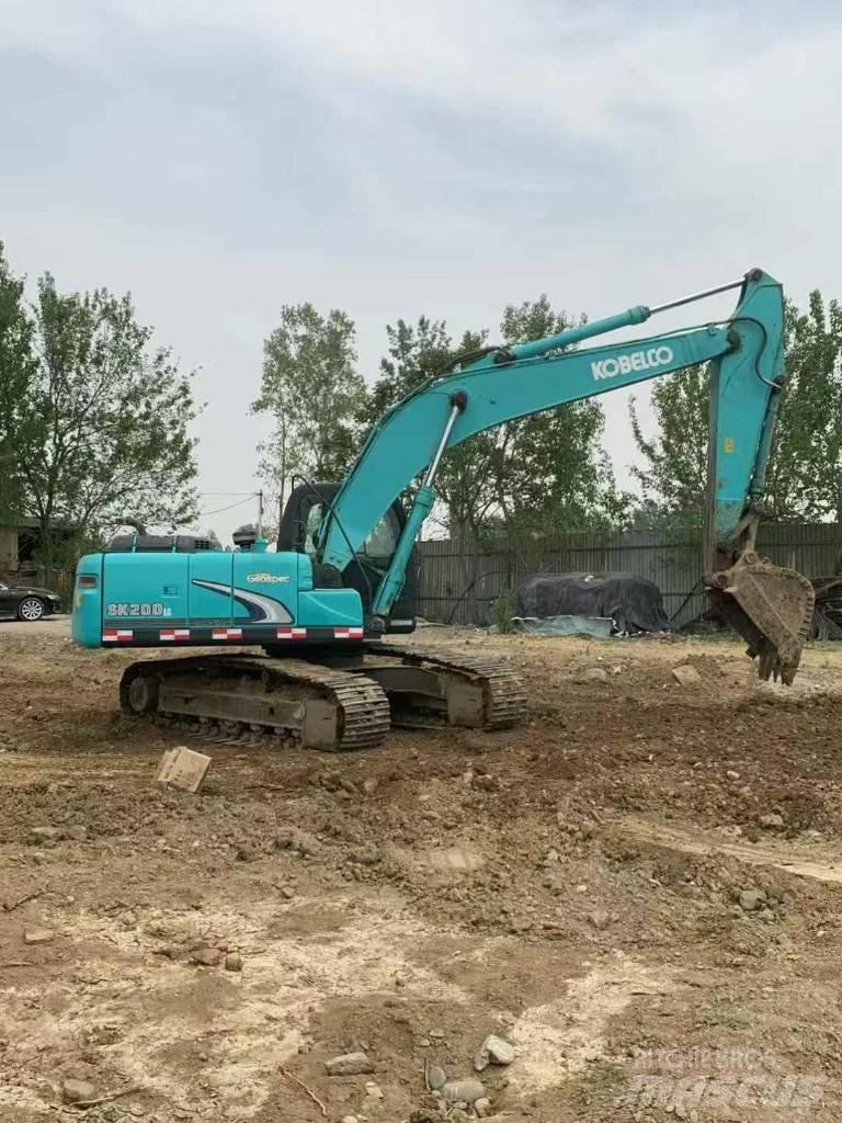 Kobelco SK200 Гусеничні екскаватори