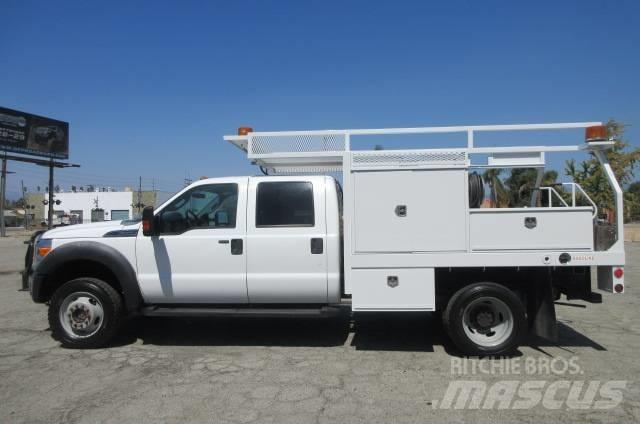 Ford F 550 Вантажівки-платформи/бокове розвантаження