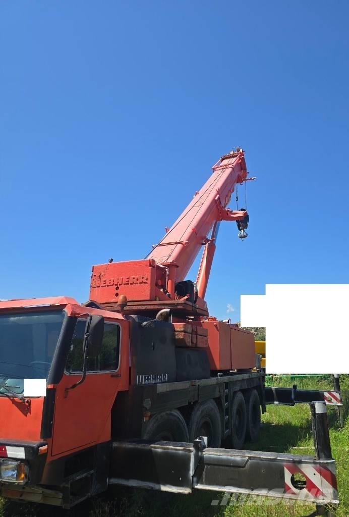 Liebherr LTM 1090-2 автокрани