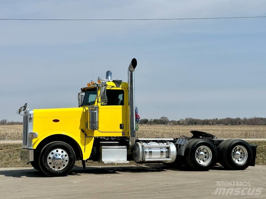 Peterbilt 389 Тягачі