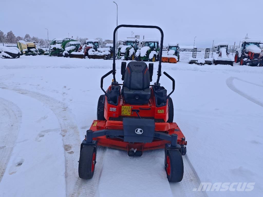 Kubota ZD 1211R Самохідні газонокосарки