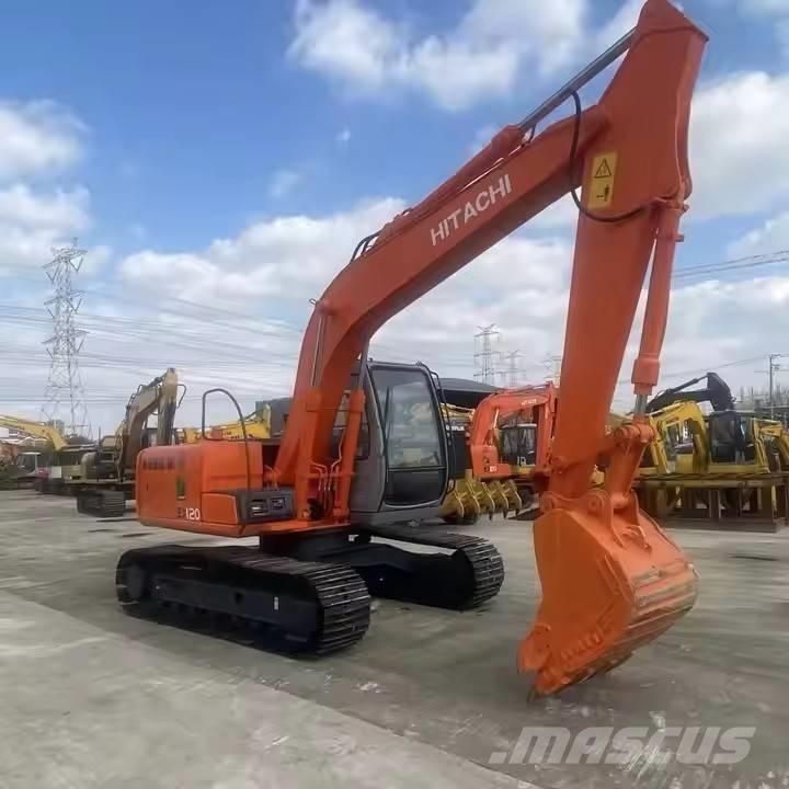 Hitachi EX120 Гусеничні екскаватори