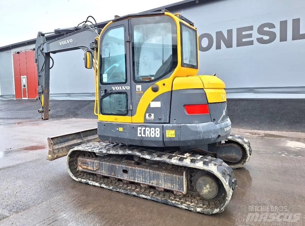 Volvo ECR88 Середні екскаватори 7т. - 12т.
