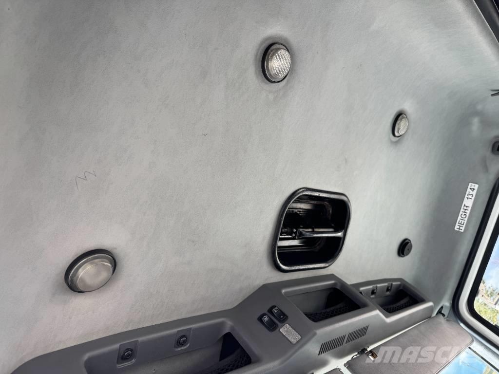 Mack Granite GU 813 Контейнеровози