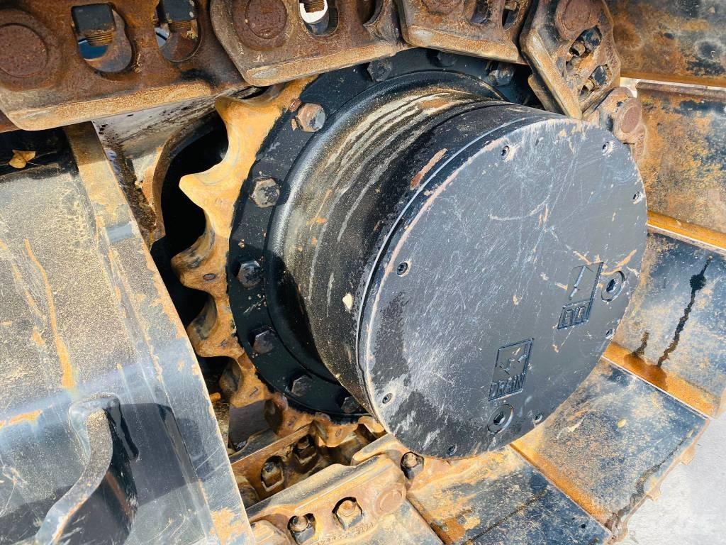 CAT 325 Гусеничні екскаватори