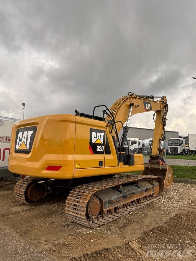 CAT 320 Гусеничні екскаватори