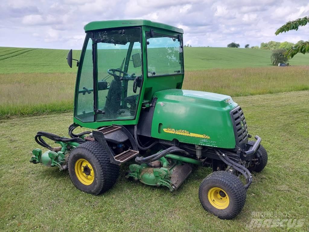 John Deere 3245 C Косарки фарватера
