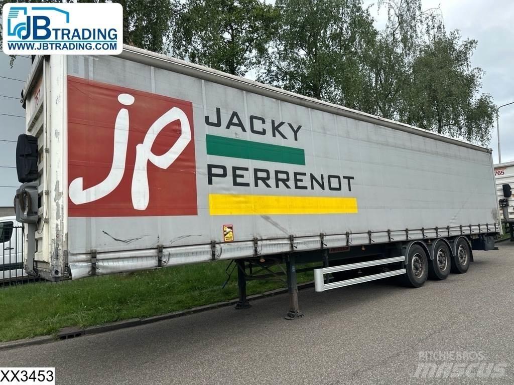Fruehauf Tautliner Тентовані напівпричепи