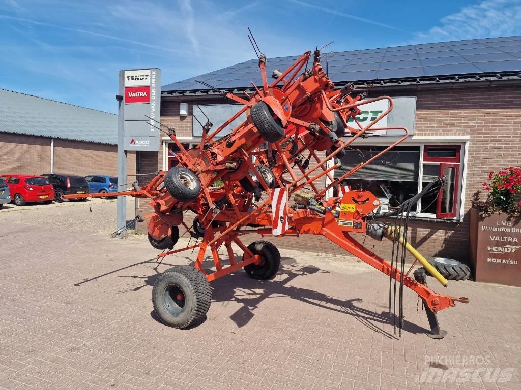 Kuhn GF 10802 T Граблі і сінозворушувачі