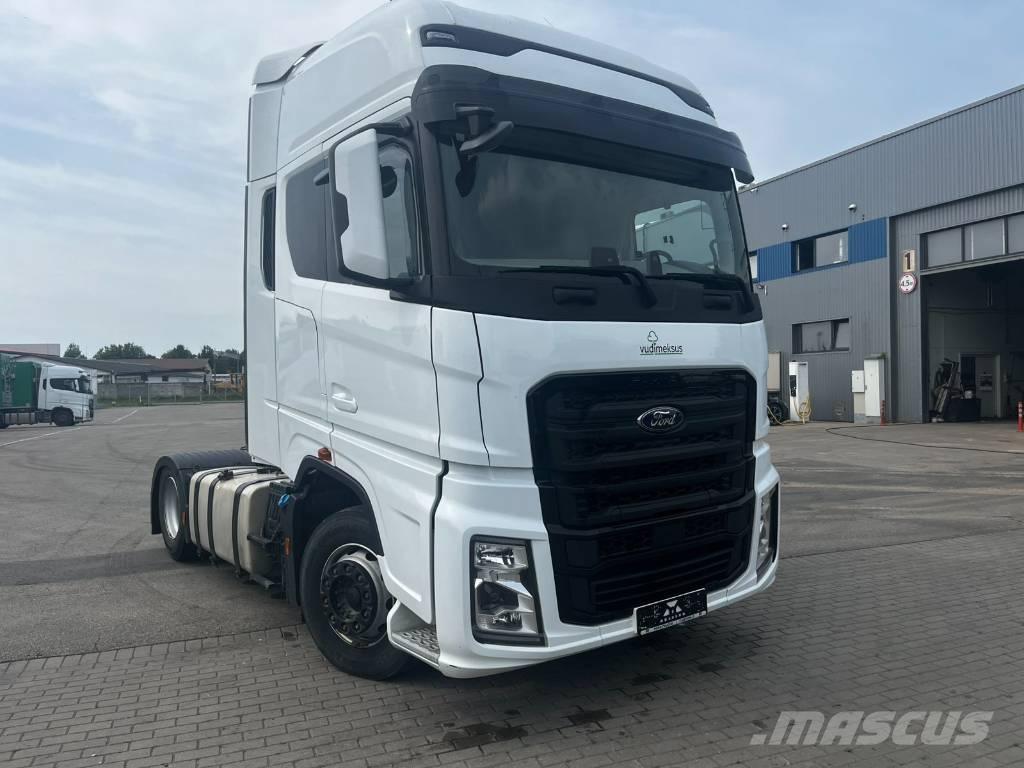 Ford F-Max Тягачі