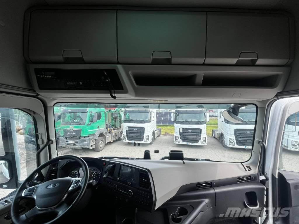 Ford F-Max Тягачі