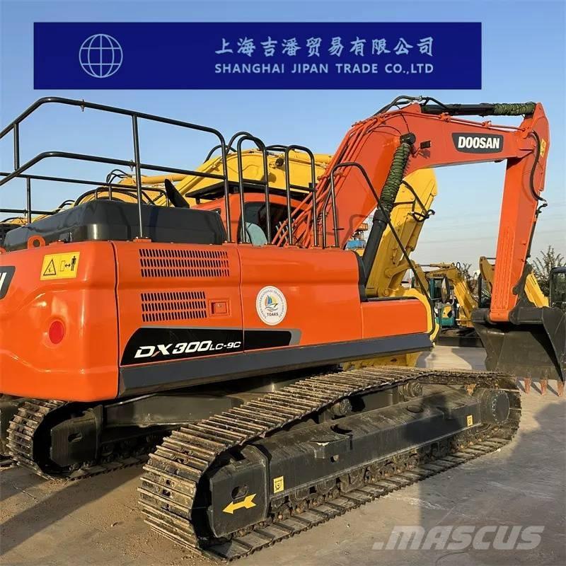 Doosan DX 300 Гусеничні екскаватори