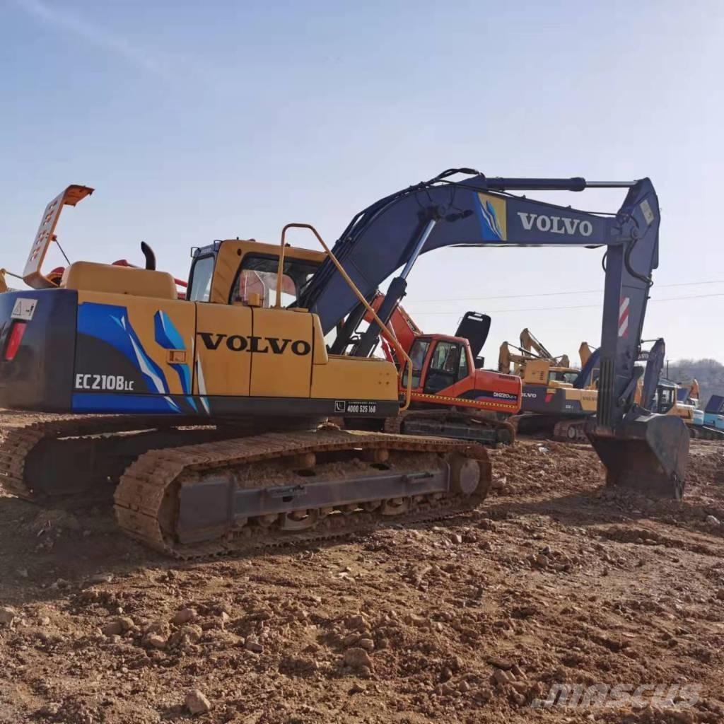Volvo EC210B Гусеничні екскаватори