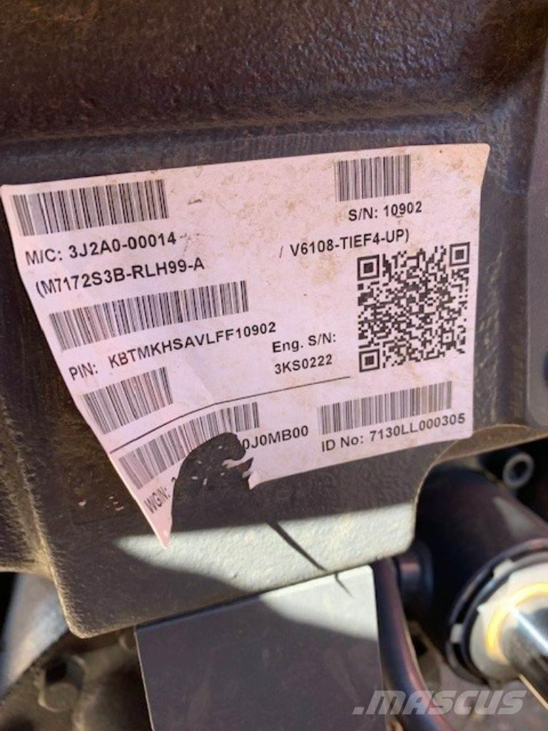 Kubota M7-172D-PS Трактори