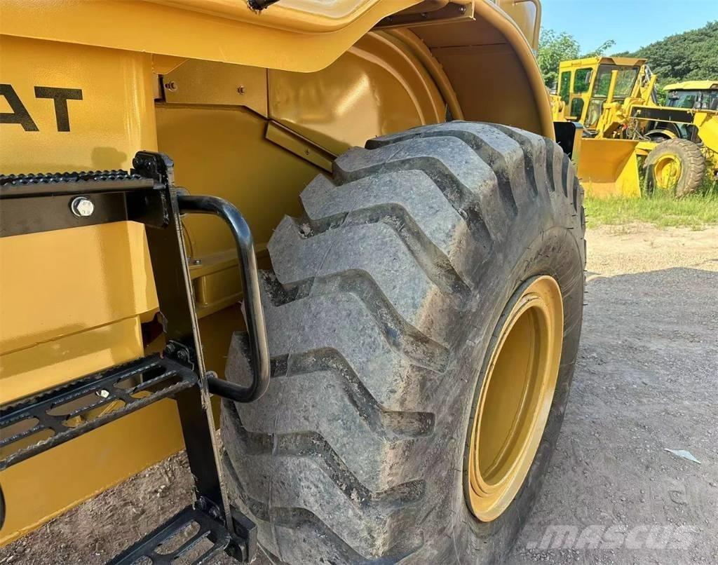 CAT 966H Фронтальні навантажувачі