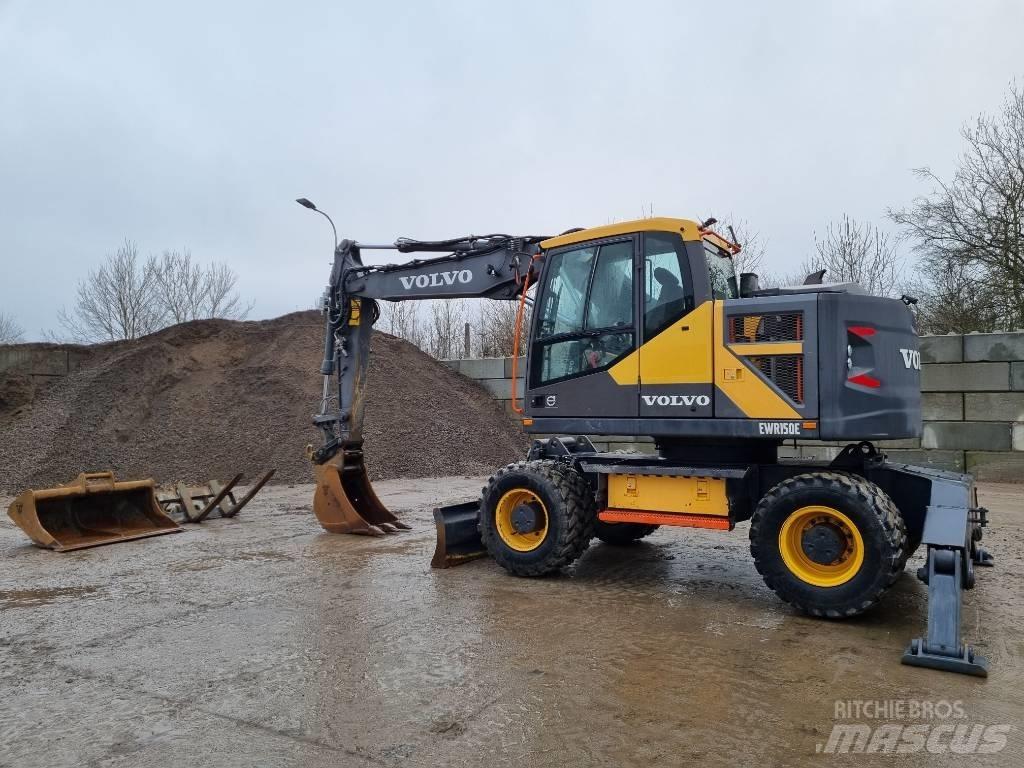 Volvo EWR 150 E Колісні екскаватори