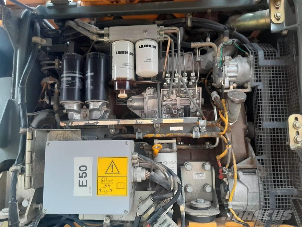Liebherr R 924 Гусеничні екскаватори