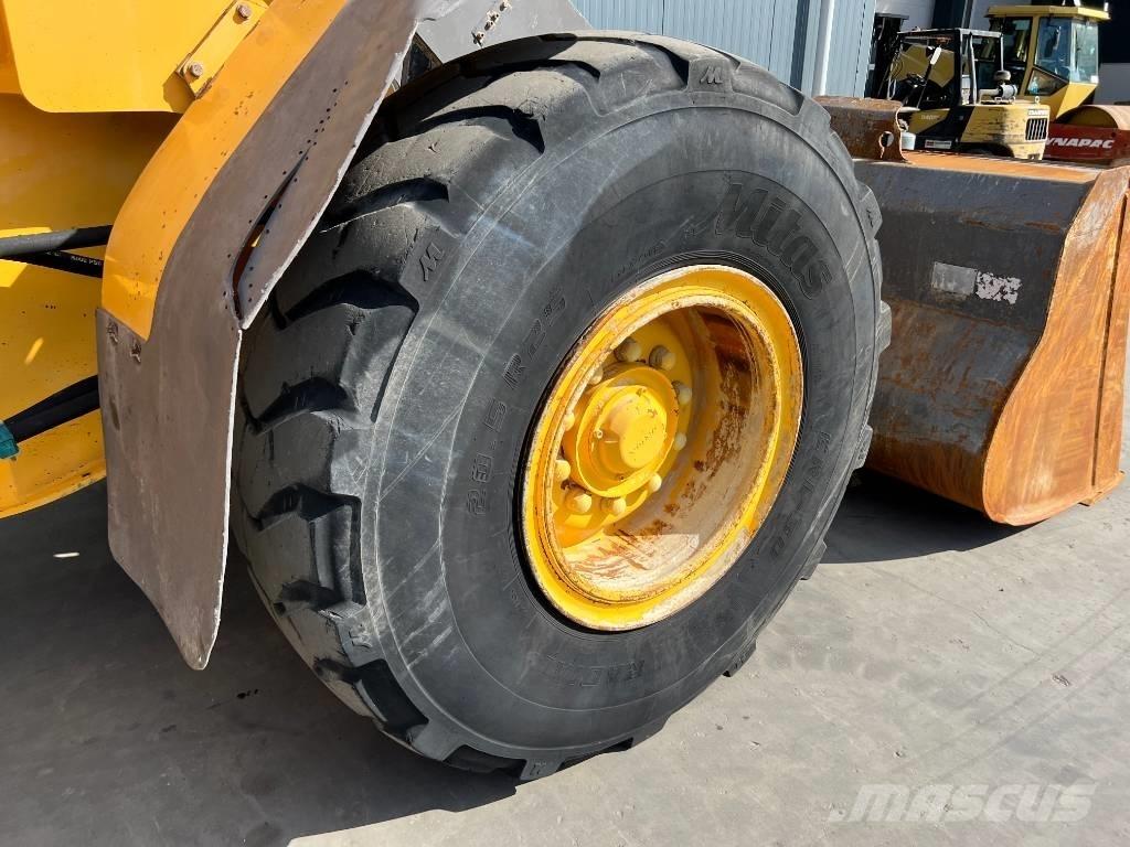 Volvo L60E Фронтальні навантажувачі