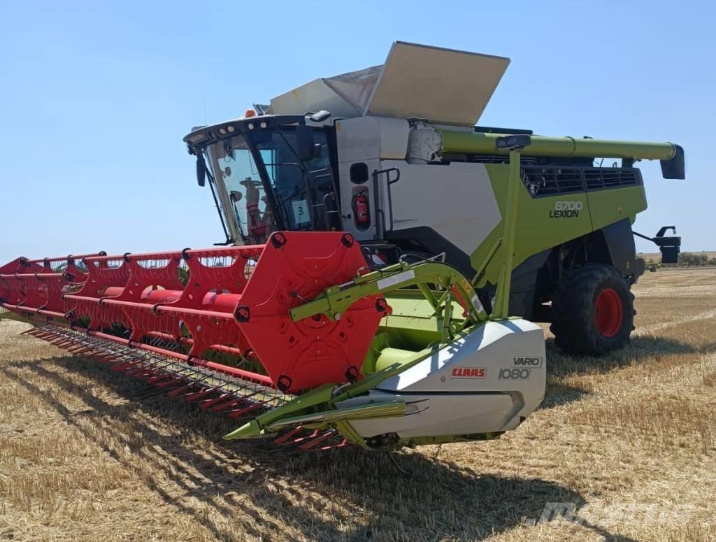CLAAS Lexion 8700 Зернозбиральні комбайни