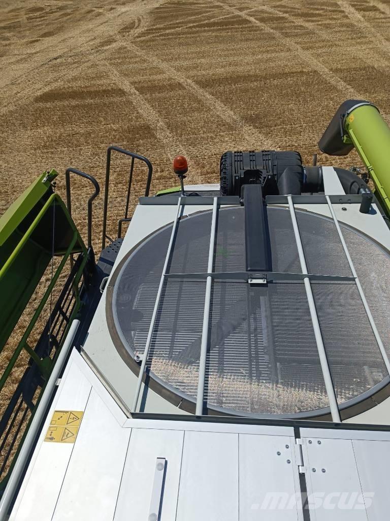 CLAAS Lexion 8700 Зернозбиральні комбайни