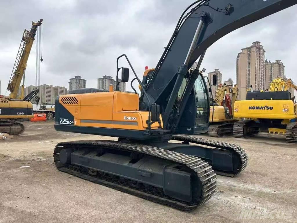 Hyundai 225LC-9T Гусеничні екскаватори