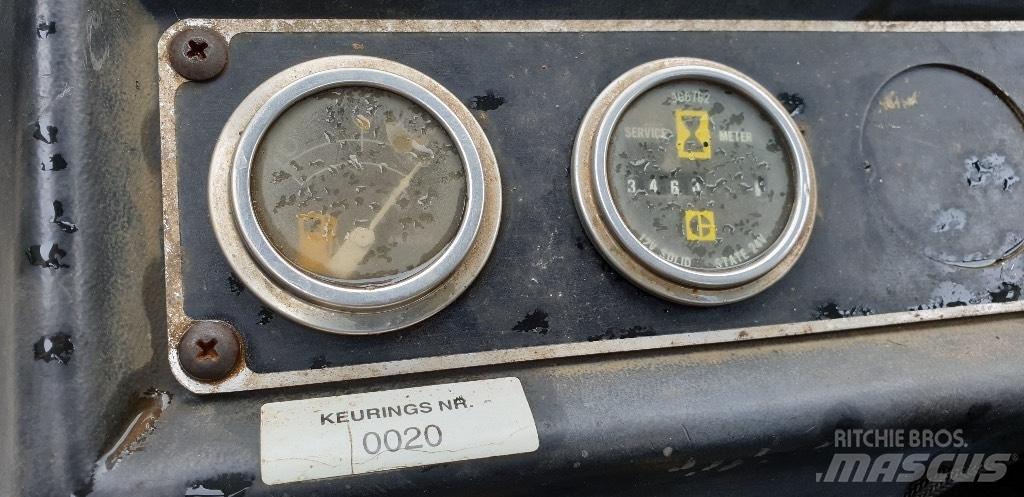 CAT 12000 KG Дизельні навантажувачі