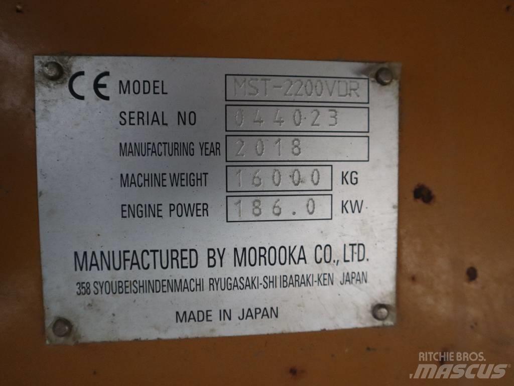 Morooka MST 2200 VDR Гусеничні самоскиди