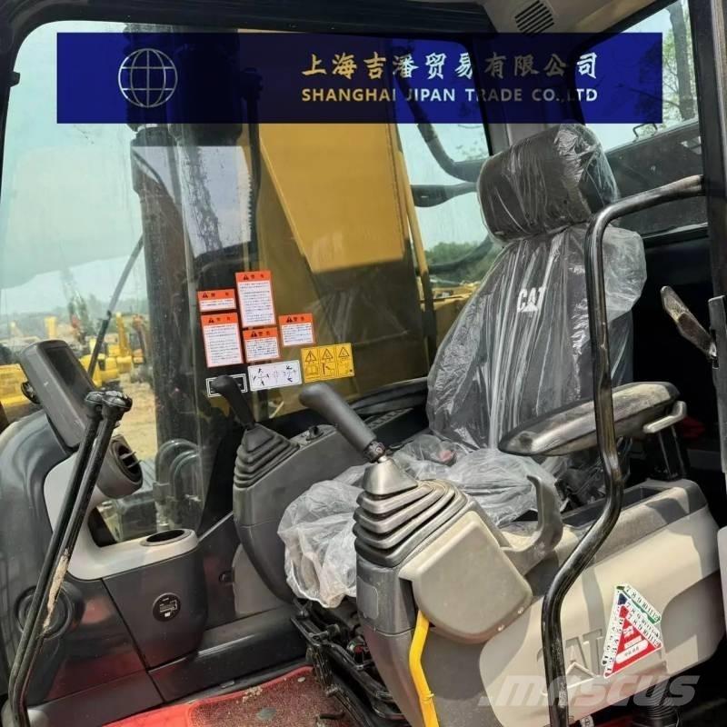 CAT 320 D Гусеничні екскаватори