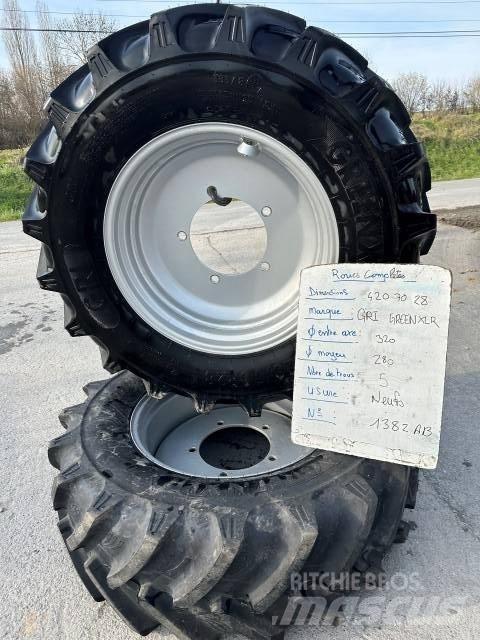  GREENEX 320/70R28 Колеса