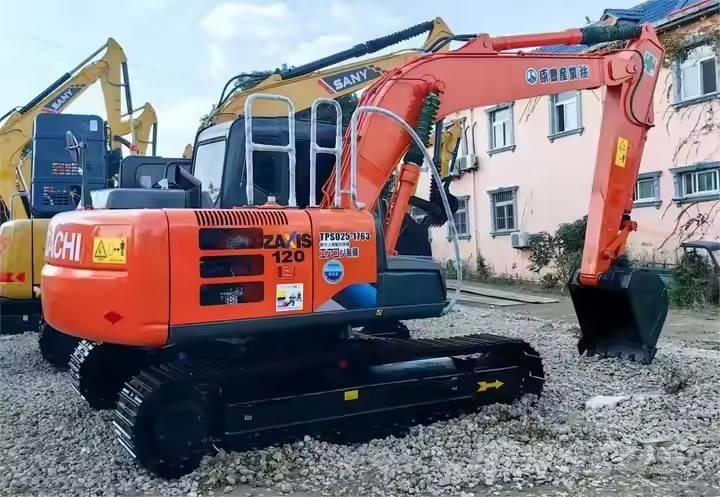 Hitachi ZX 120 Гусеничні екскаватори