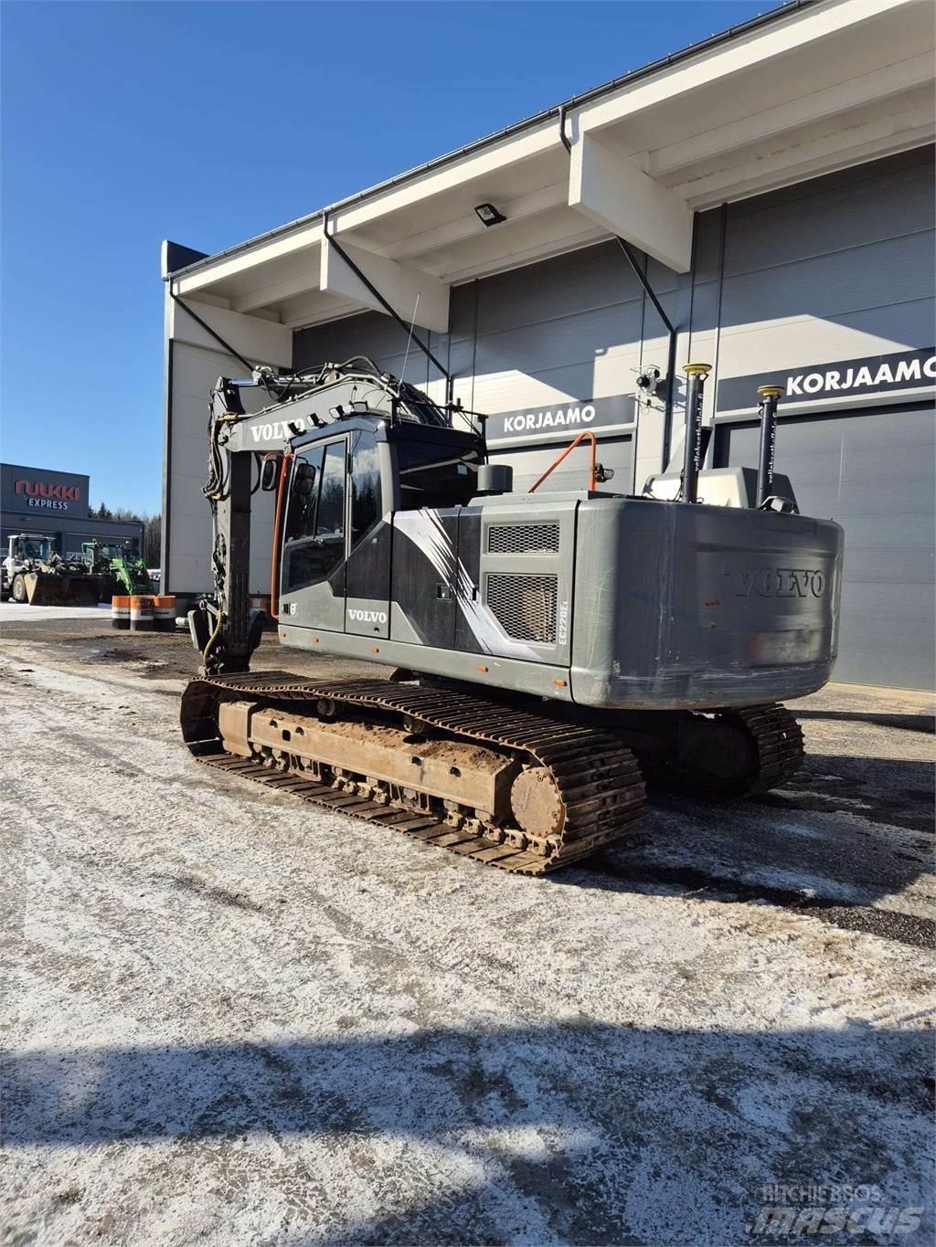 Volvo EC220EL Гусеничні екскаватори