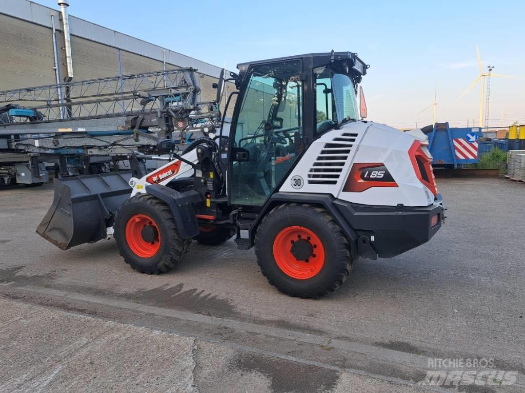 Bobcat L 85 Фронтальні навантажувачі