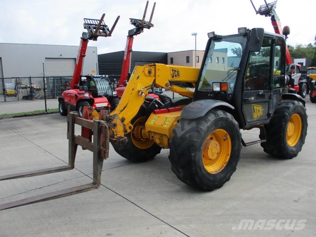 JCB 526 S (628) Телескопічні навантажувачі