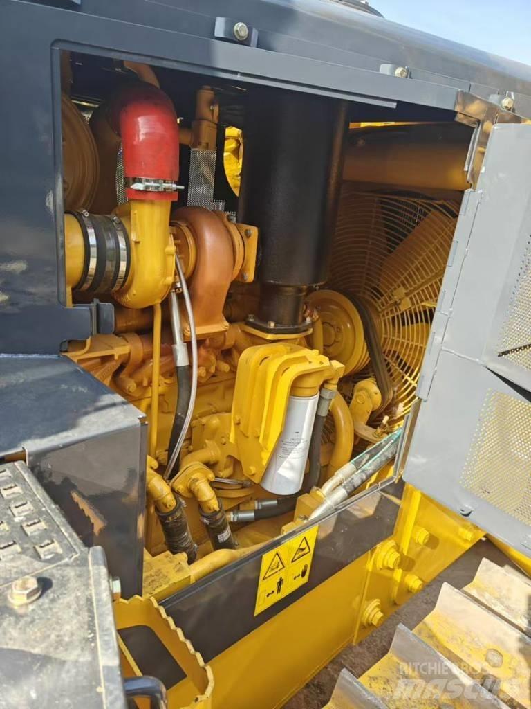 Shantui S32 Гусеничні екскаватори