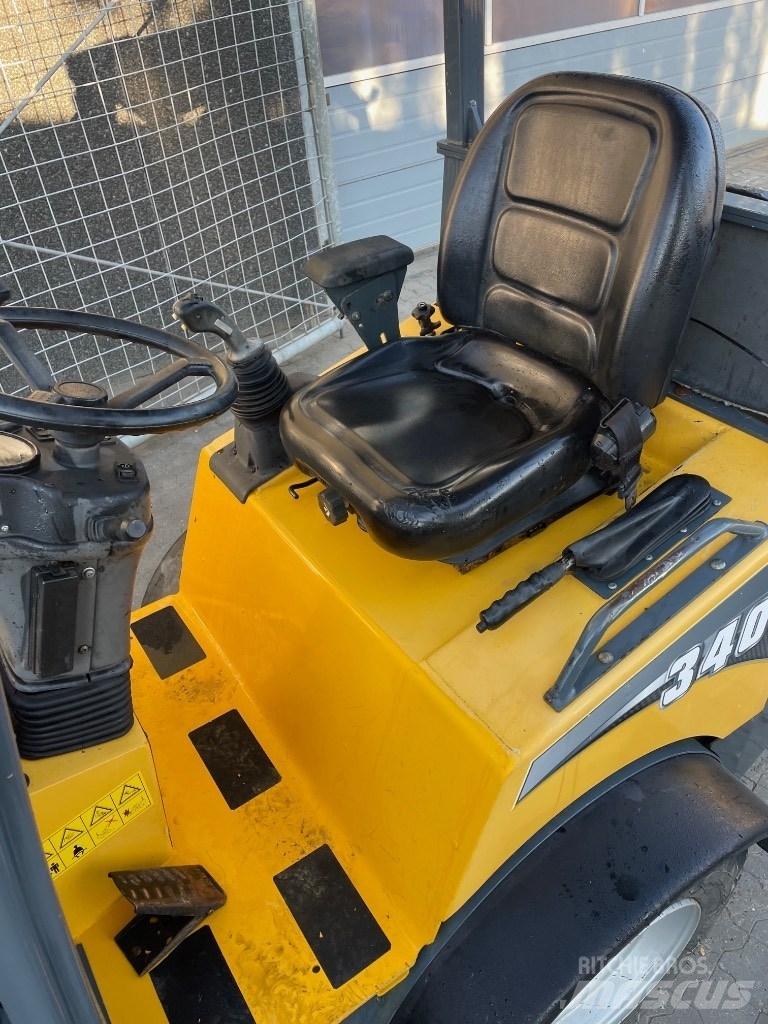 Gehl AL340 Малі навантажувачі