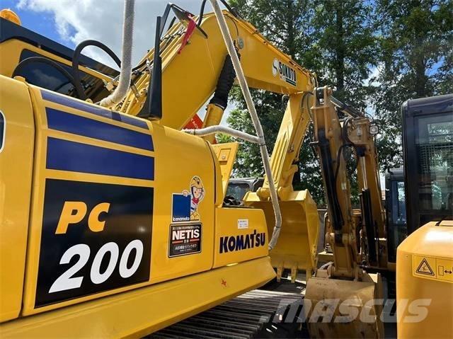Komatsu PC 200-8 Гусеничні екскаватори