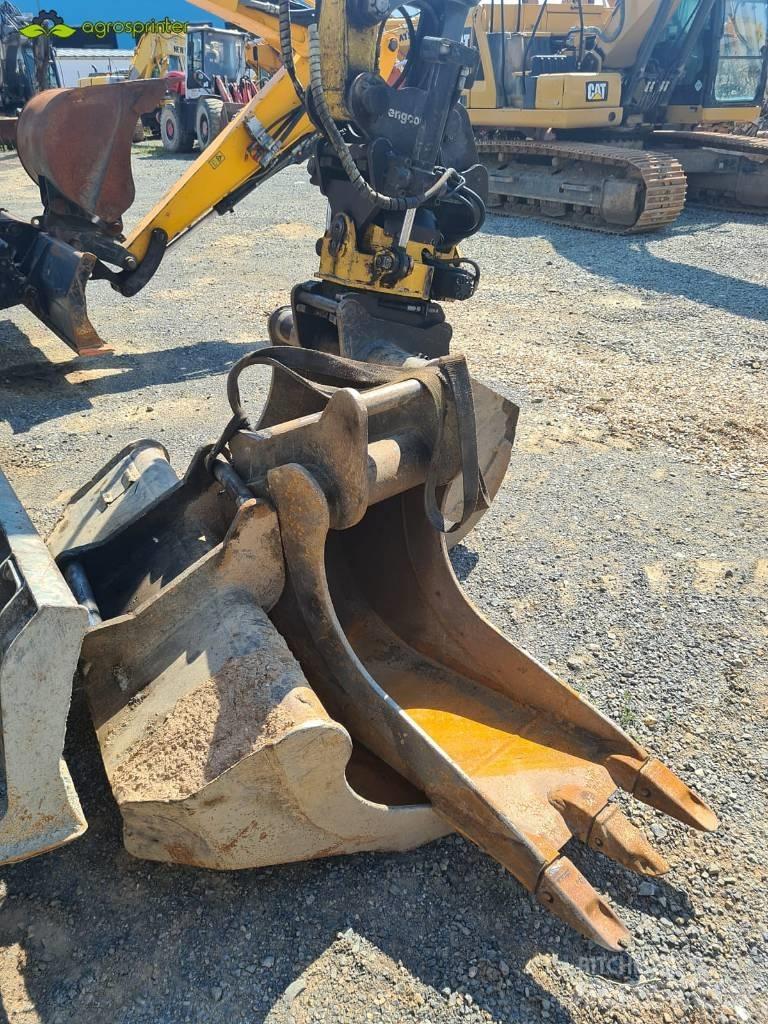 Wacker Neuson EW 100 Колісні екскаватори