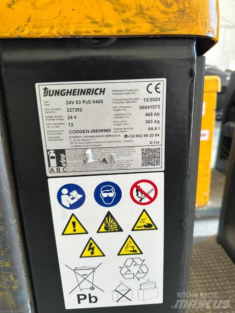 Jungheinrich ECE 225 Штабелери