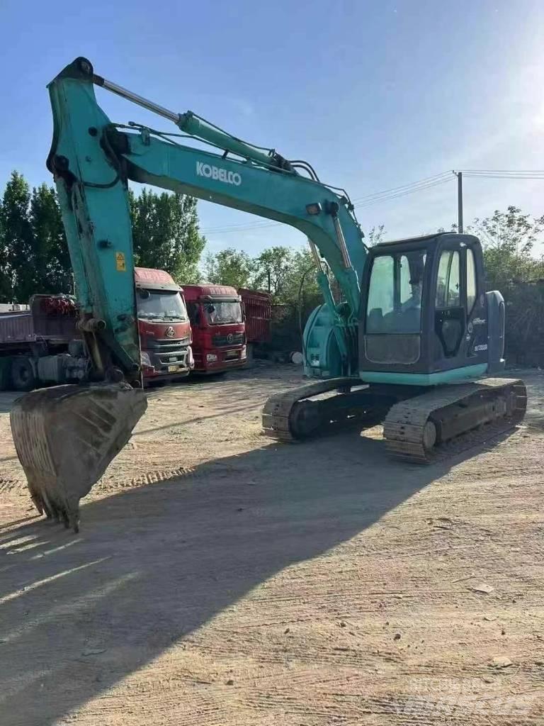 Kobelco SK135 Гусеничні екскаватори